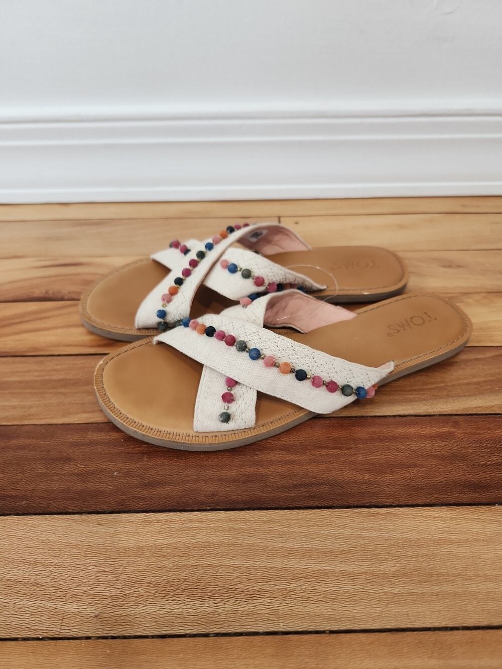 TOMS Viv Sandals Womens 8 Cream Canvas Pom Pom Crisscross Slide Flat